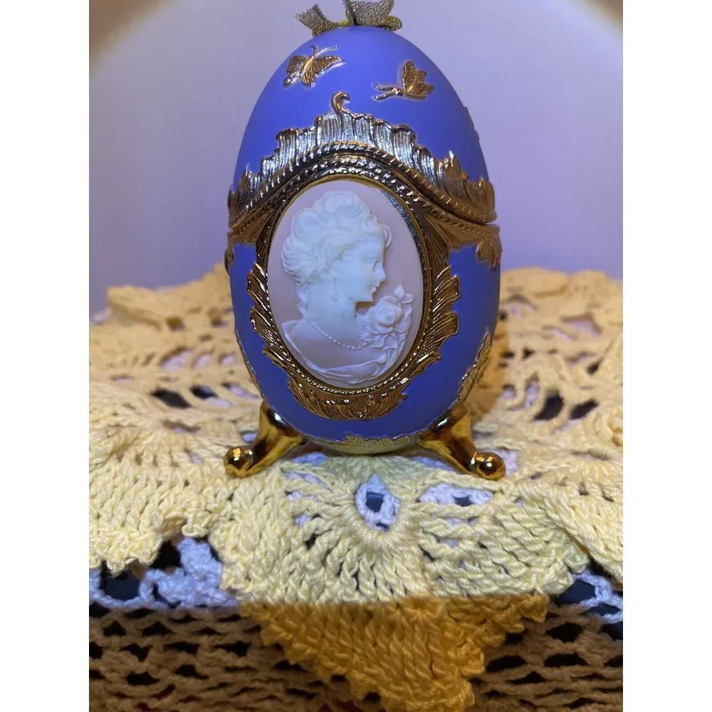 Vintage Carved Cameo Faberge Hinged Trinket Box Music Box Ring Holder Blue/Peach